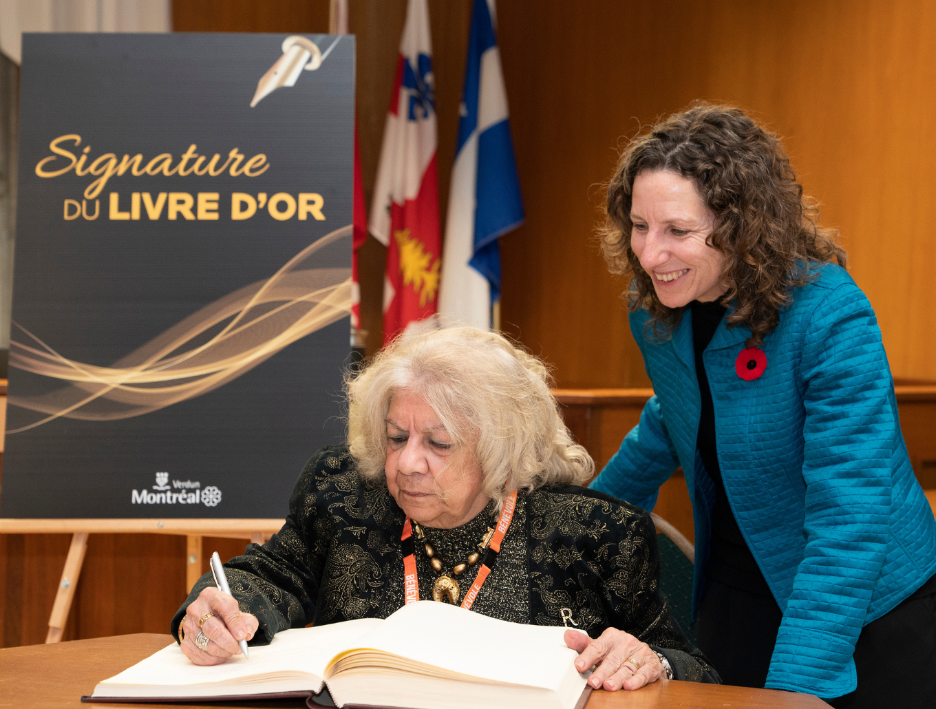 Rose-Marie Barakat - Bénévole à l’Hôpital de Verdun et Marie-Andrée Mauger - Mairesse d'arrondissement.