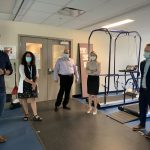 Visite du gymnase du centre de recherche IUGM